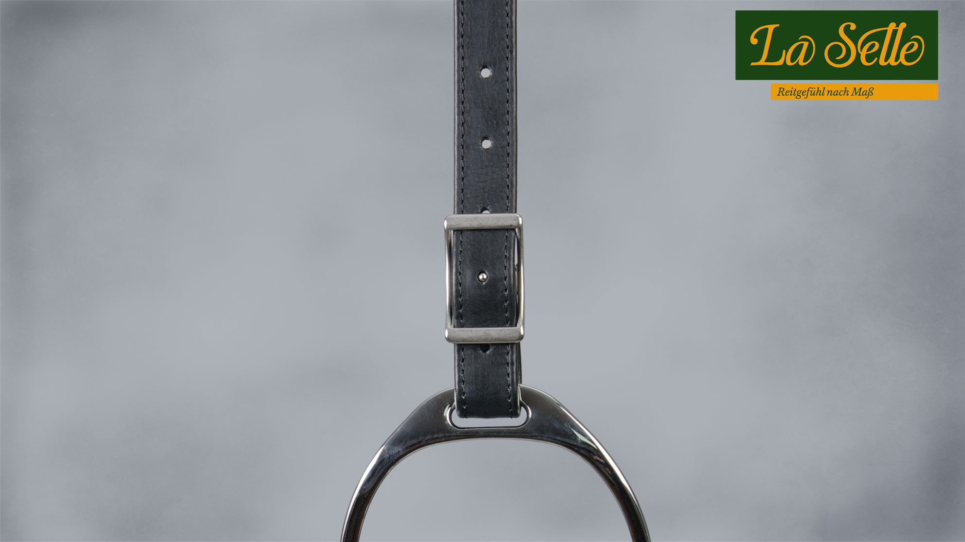 Mono SeigbügelriemenTDMono Steigbügelriemen schwarz Neu klein mit Logo