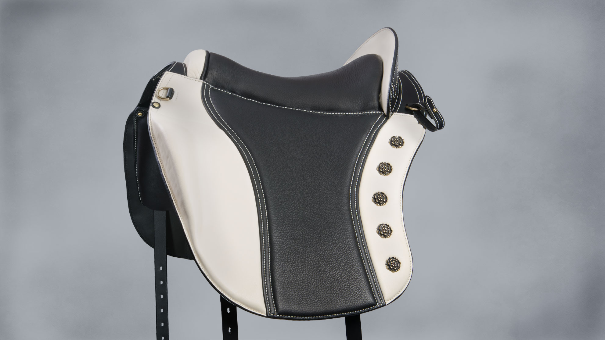 La Selle DRE 267 Schwarz Creme Tudor Rosen klein ohne Logo